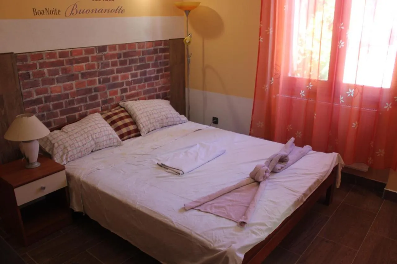Apartment Santo Domingo プーラ