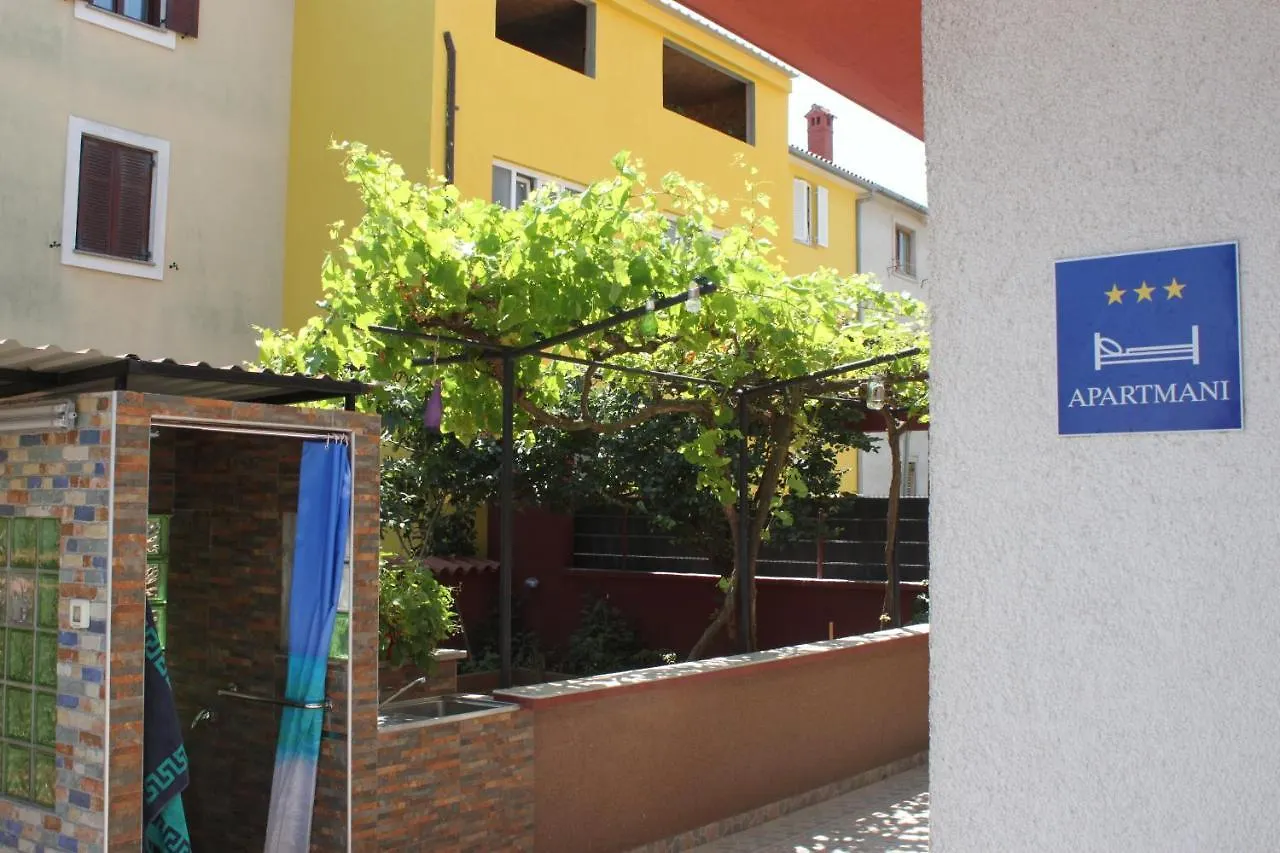 Apartment Santo Domingo Pula